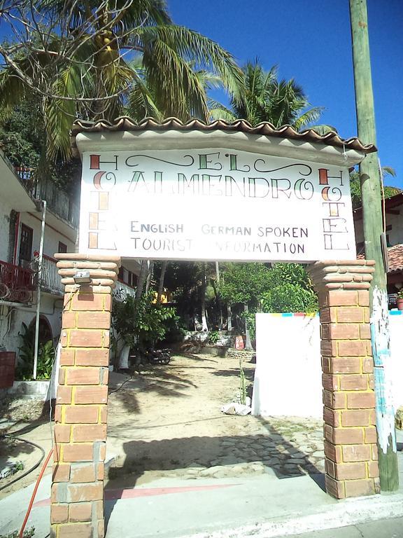 El Almendro Puerto Ángel Exterior foto